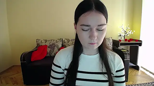 Pretty shy online show from 05/11/26, 08:42