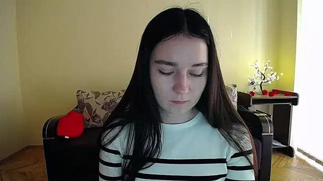 Pretty shy online show from 05/14/26, 08:43