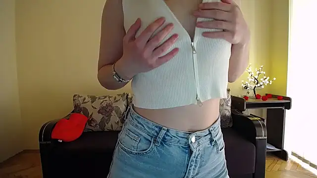 Pretty shy online show from 05/23/26, 08:29