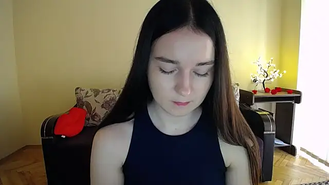 Pretty shy online show from 06/05/26, 09:04