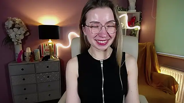 Mia Tasty online show from 02/09/25, 02:18