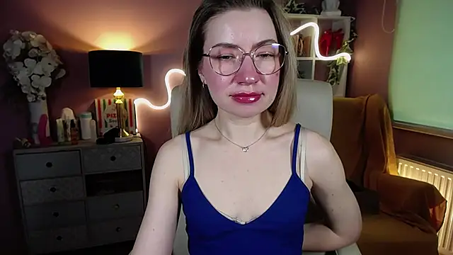 Mia Tasty online show from 02/21/25, 11:22