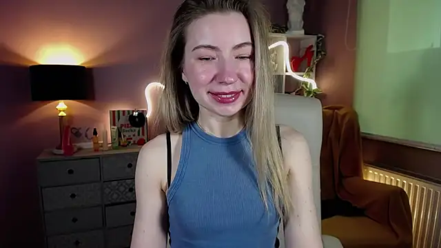 Mia Tasty online show from 03/23/25, 08:04