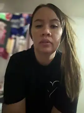 Emiily lee online show from 12/18/25, 07:20