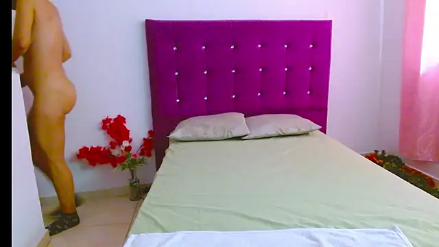 chantalsemenova1 online show from 01/28/25, 03:35