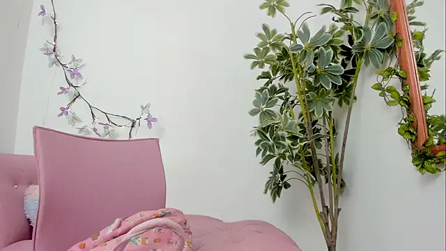 BonnieCute  online show from 03/26/26, 11:43