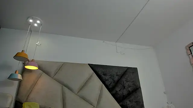 BonnieCute  online show from 04/08/26, 12:10