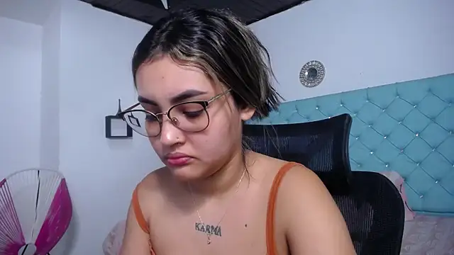 Snapshot of antonella_sweetlittle chatting on 05/02/26, 11:48 antonella sweetlittle online show from 05/02/26, 11:48