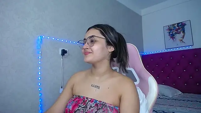 Snapshot of antonella_sweetlittle chatting on 05/07/26, 12:32 antonella sweetlittle online show from 05/07/26, 12:32