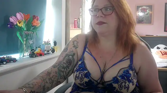 Snapshot of NikiDeeOfficial chatting on 07/15/26, 11:15 NikiDeeOfficial online show from 07/15/26, 11:15