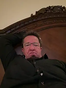 sluttydylan online show from 04/05/26, 07:16