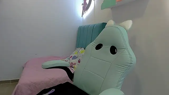 Evelin shy online show from 11/09/25, 12:09