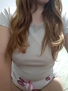 lucyredhead online show from 02/11/26, 09:25