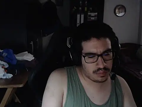 thealfawolf01 online show from 12/25/24, 02:56