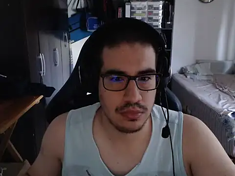 thealfawolf01 online show from 02/05/26, 04:11