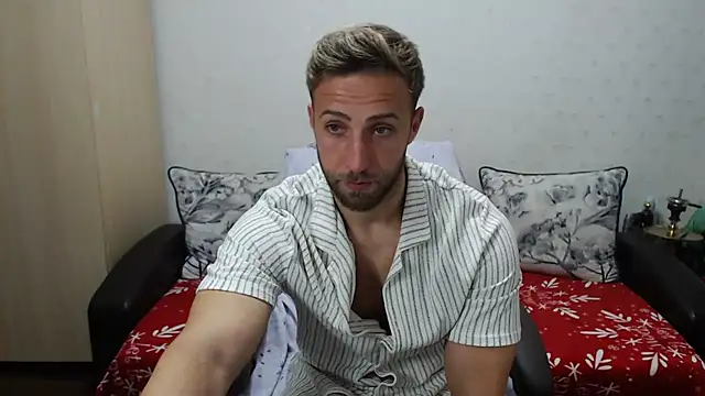 Snapshot of PrinceEagle chatting on 11/12/25, 07:57 PrinceEagle online show from 11/12/25, 07:57