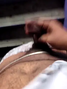 Snapshot of rajesh31tamil chatting on 02/28/26, 01:06 rajesh31tamil online show from 02/28/26, 01:06