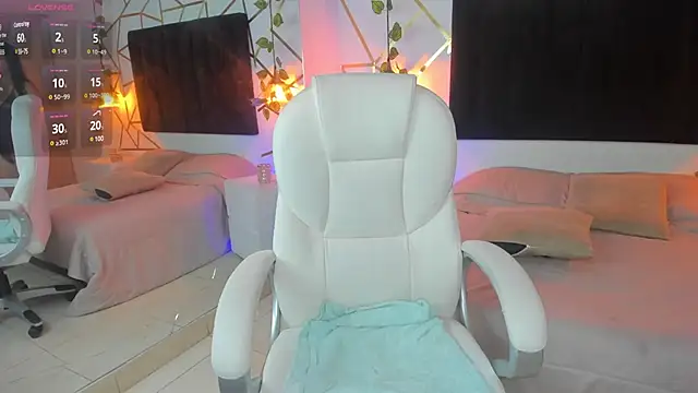 Snapshot of Megan_Thompsonn chatting on 02/08/25, 01:01 Megan Thompsonn online show from 02/08/25, 01:01