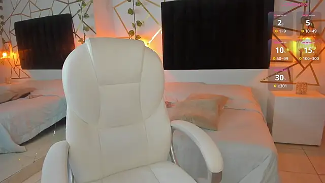 Snapshot of Megan_Thompsonn chatting on 02/28/25, 03:26 Megan Thompsonn online show from 02/28/25, 03:26