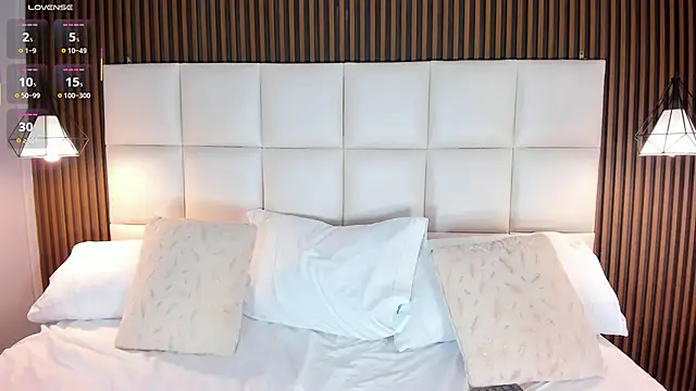 LiaTink online show from 11/12/25, 05:35