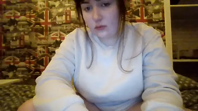 Lynylou online show from 11/14/25, 09:24