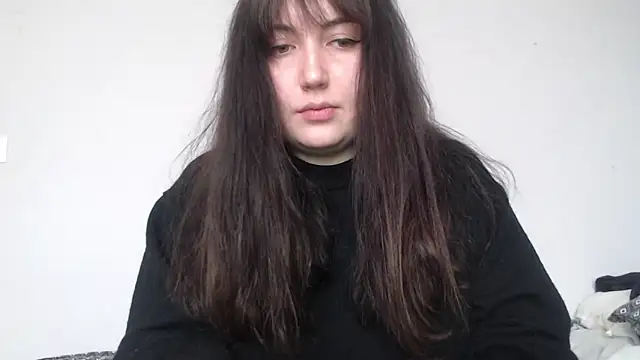 Snapshot of Lynylou chatting on 03/16/26, 03:05 Lynylou online show from 03/16/26, 03:05