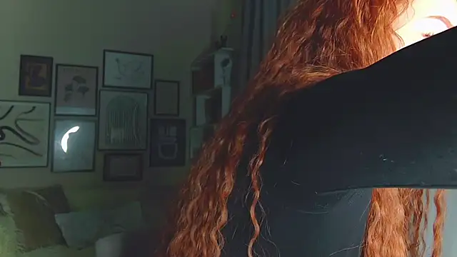 JudyWalkerr online show from 02/12/25, 07:24