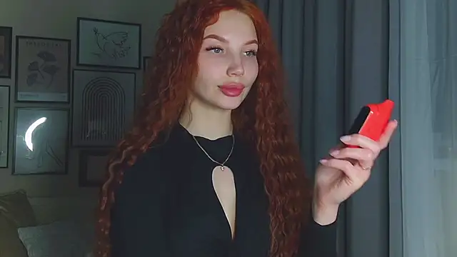 JudyWalkerr online show from 02/12/25, 10:26