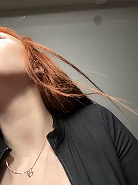 JudyWalkerr online show from 03/21/25, 04:49