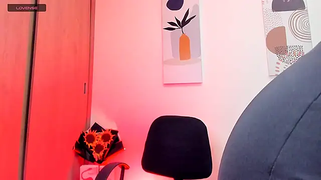 SeleneClark online show from 02/20/25, 06:24