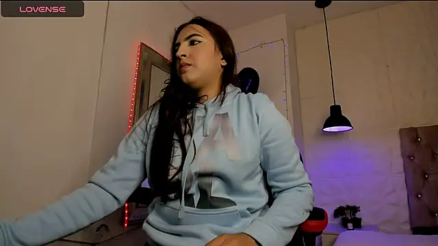 angel hardy dl online show from 02/03/25, 12:14