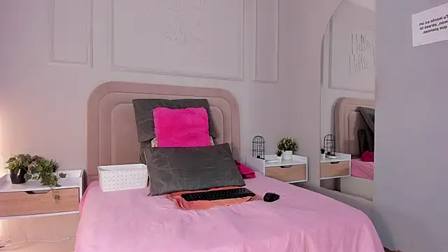 Maristxxr online show from 12/19/25, 07:32