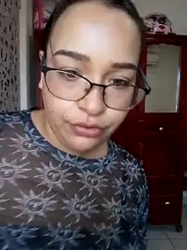 Angiee2001 online show from 03/18/25, 04:59