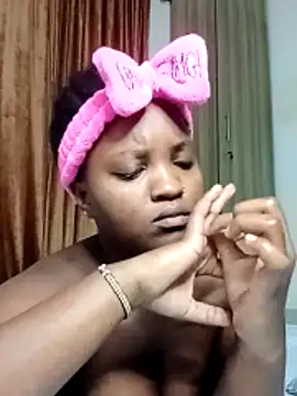 Ebony butt online show from 11/30/25, 02:04