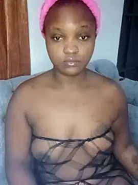 Snapshot of Ebony_butt chatting on 06/27/26, 04:23 Ebony butt online show from 06/27/26, 04:23