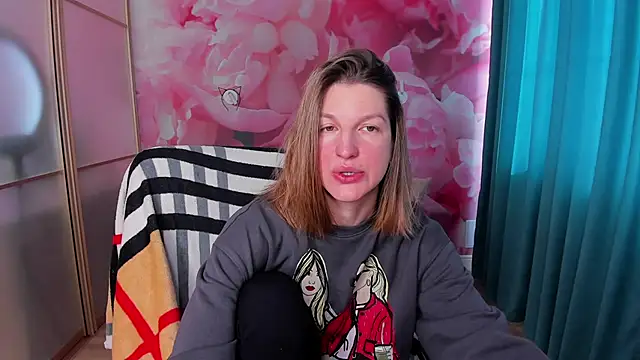 EmilyWalkeri online show from 03/21/25, 07:00