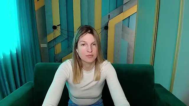 EmilyWalkeri online show from 03/12/26, 07:58