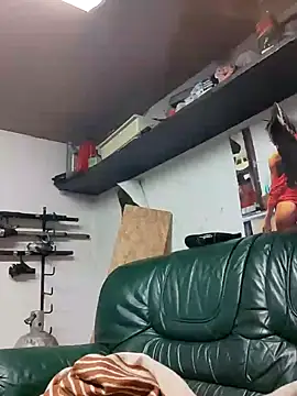 Snapshot of Rejtelmesest chatting on 12/11/24, 07:25 Rejtelmesest online show from 12/11/24, 07:25