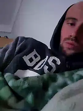 Snapshot of Rejtelmesest chatting on 01/02/25, 05:39 Rejtelmesest online show from 01/02/25, 05:39