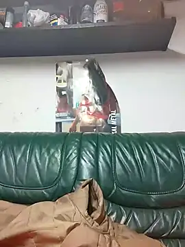 Snapshot of Rejtelmesest chatting on 01/06/25, 05:38 Rejtelmesest online show from 01/06/25, 05:38