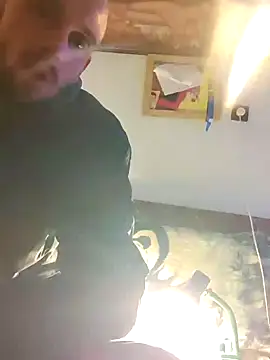 Snapshot of Rejtelmesest chatting on 01/15/25, 06:01 Rejtelmesest online show from 01/15/25, 06:01