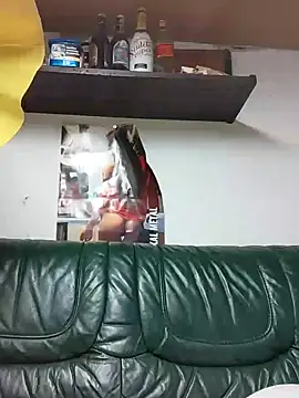 Snapshot of Rejtelmesest chatting on 01/19/25, 04:14 Rejtelmesest online show from 01/19/25, 04:14