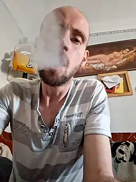 Snapshot of Rejtelmesest chatting on 02/05/25, 10:08 Rejtelmesest online show from 02/05/25, 10:08