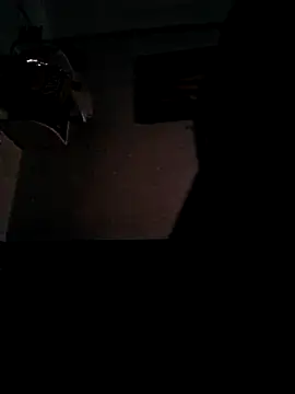 Snapshot of Rejtelmesest chatting on 02/06/25, 05:25 Rejtelmesest online show from 02/06/25, 05:25