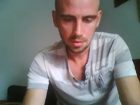 Snapshot of Rejtelmesest chatting on 09/25/25, 10:30 Rejtelmesest online show from 09/25/25, 10:30