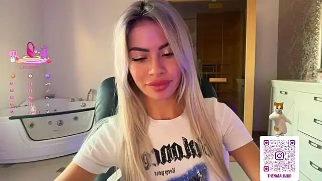 Natalimuur online show from 10/14/25, 01:34