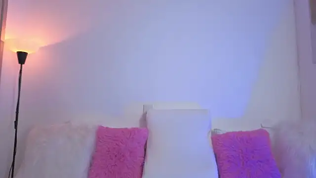 Cristel Boom online show from 03/31/26, 02:06