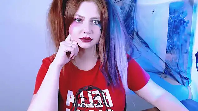 Lizzy Love online show from 10/31/25, 11:55