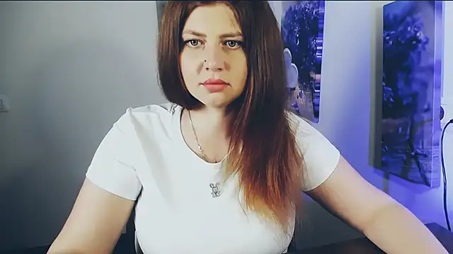Snapshot of Lizzy_Love chatting on 06/03/26, 09:12 Lizzy Love online show from 06/03/26, 09:12