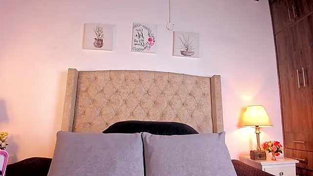 allisson m online show from 04/15/26, 12:12